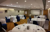 Golden Tulip Muscat