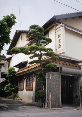 Business Ryokan Matsubaya (Formerly: Business Yamato) Hotels near Nishitetsu-Yanagawa Station