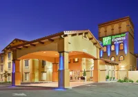 Holiday Inn Express & Suites Willows Hotels in Willows