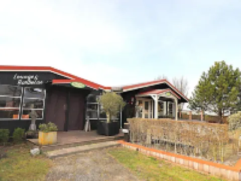 荷蘭的野營帳篷，靠近沙丘和海