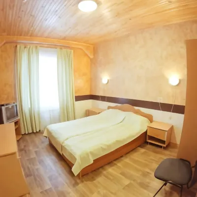 Hotel Smile - 2-Star
