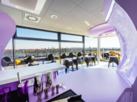 プライズ バイ ラディソン、ボン シティ ボンのホテル