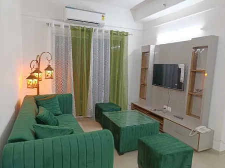 BnBBuddy- Aarohi Homes@3bhk West Delhi Отели в г. Западный Дели