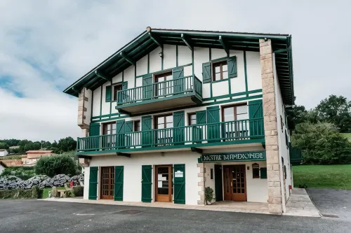 Hotel Mendionde Hotel a Sare