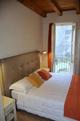 La Corte Fiorita Como