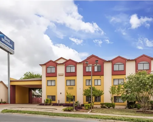 Best Western Alamo Suites Hotels near Division Park