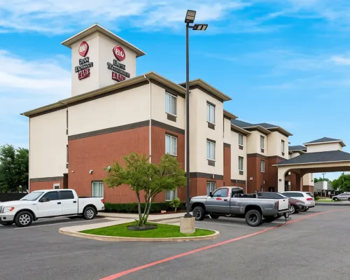Best Western Plus Lake Dallas Inn  Suites Hotels in Denton County