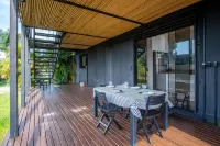 House w/ BBQ and Lake Access Mat0021