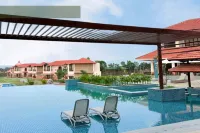 Vinaika Eco Resort - Pool