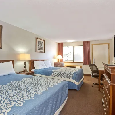FairBridge Inn Express Tukwila Отели рядом с достопримечательностью «Поле для гольфа "Фостер"»