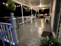Surrounded by nature, The Lodge, family friendly home for creating memories! - Homestays