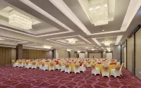 Platinum Adisucipto Hotel & Conference Center