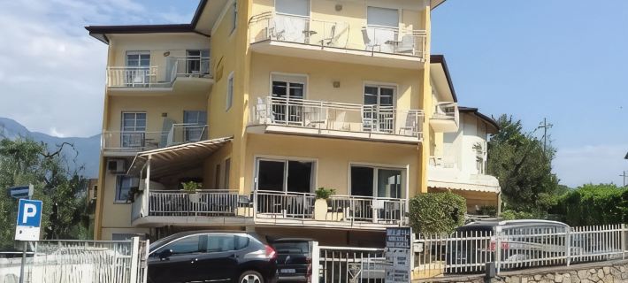 Hotel Augusta Hotele w: Malcesine