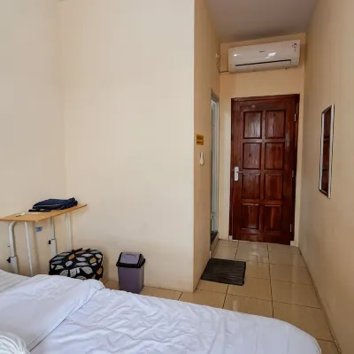 Hotel Dinar Family Hotels near RENTAL PS DYLAN SEWA HARIAN 24JAM PS 3,4,5