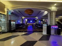 The Rich Jogja Hotel - Fitnessstudio