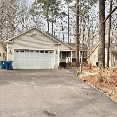Whimsical Willow:  Charming 3-BR home in a quiet cul-de-sac, minutes from OCMD!
