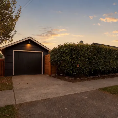 Beautiful and Cozy Home in Snoqualmie, Walk to Restaurants, the Falls, & Shops