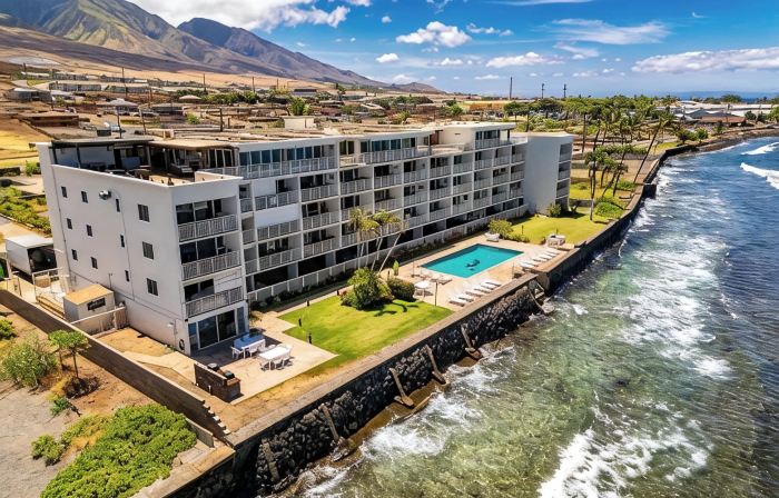 2-Bedroom Oceanfront Paradise – Newly Refreshed Lahaina Gem w/Breathtaking Views