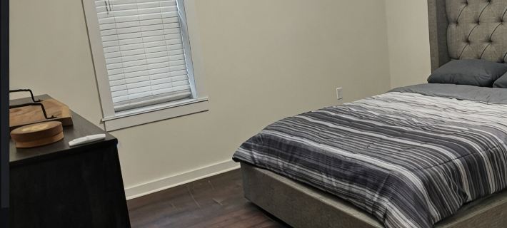 Luxury 2-bedroom apartment in downtown Elkins. Hotels in Randolph County