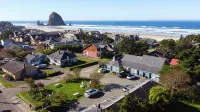 Cannon Beach Hotel Collection - Romantic