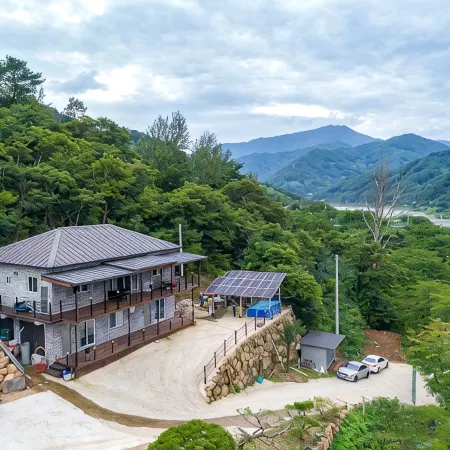 Gurye Papas Villa Pension