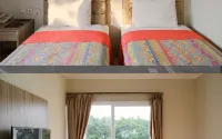 Q Hotel Mayangan