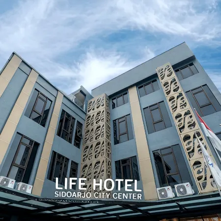 Life Hotel Sidoarjo