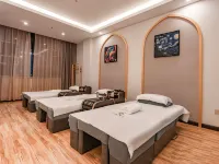 Muxi Foot Road · Hotel (Ping An Bus Station) Hotels in Qujing