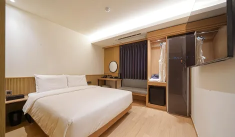 THE VANSTAY