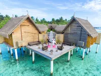 Constance Moofushi - spa