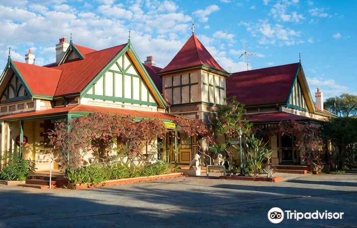 The Lodge Outback Motel