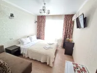Hotel Warm Sea