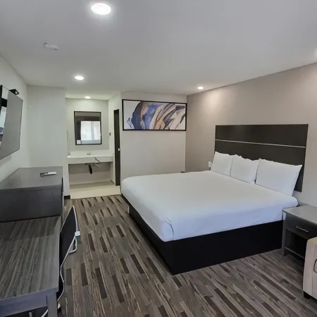 Travelodge by Wyndham Buena Park