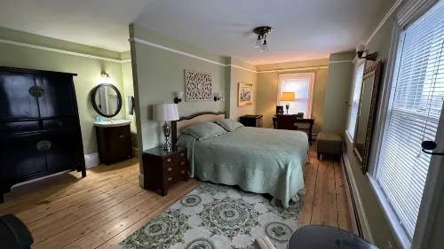 The Northport Inn & Lodge