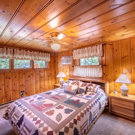 Crosslake Family Lake Retreat + Guest Cabin - Sleeps 13 - Dock - Minutes to Town