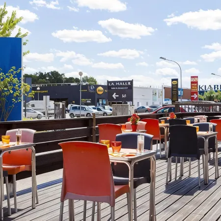 FH Confort Hotel Orléans Co'Met