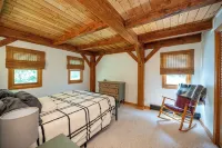 Oversized Hot Tub • Fire Pit • Mountain Cabin Getaway • Near Deep Creek