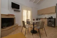Lagouvardos Apartments - Parkering