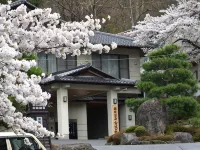 Suzaka Onsen Kojoso Hotels in Suzaka