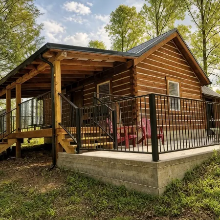 Charming Cabin. Located between New River Gorge and Summersville Lake