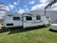 Kinkaid Kamper with AC in Oraville - 2 bedrooms for a cozy stay. house mattress - 2-Star