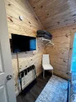 Cozy pet friendly 2-bedroom cabin in Steinhatchee, FL