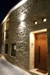 Myron Luxury Living -Two Bedroom Modern House with panoramic views - 3-Star