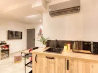 Suite Wood Love & Spa - 4P Private Sauna and Jacuzzi Hotels in Coupvray