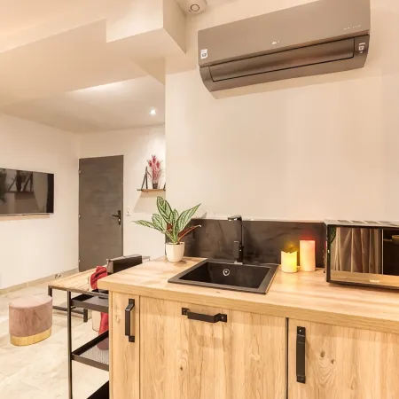 Suite Wood Love & Spa - 4P Private Sauna and Jacuzzi