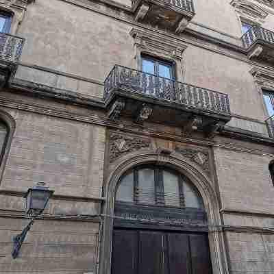 Luxury apartment in the historic center Hotel Exterior