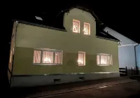 Modern and comfortably furnished new vacation apartment for 2 persons + infant - Wi-Fi
