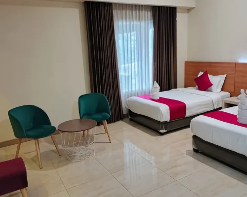 Hotel Cahaya 3 Rooms Photos