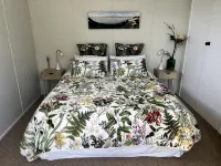 Historic Farm Cottage with spectacular harbour/rural views - Tiny houses