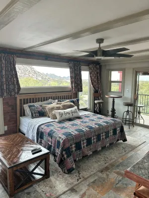 Beautiful Separate Mountain Side Casita - WiFi